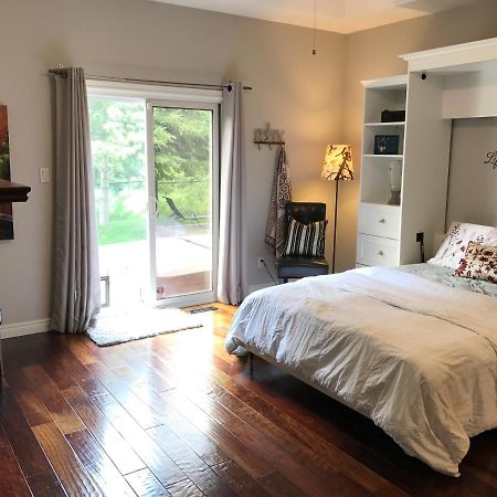 Cozy Luxury On The Thames In Ontario! Apartment London Bagian luar foto