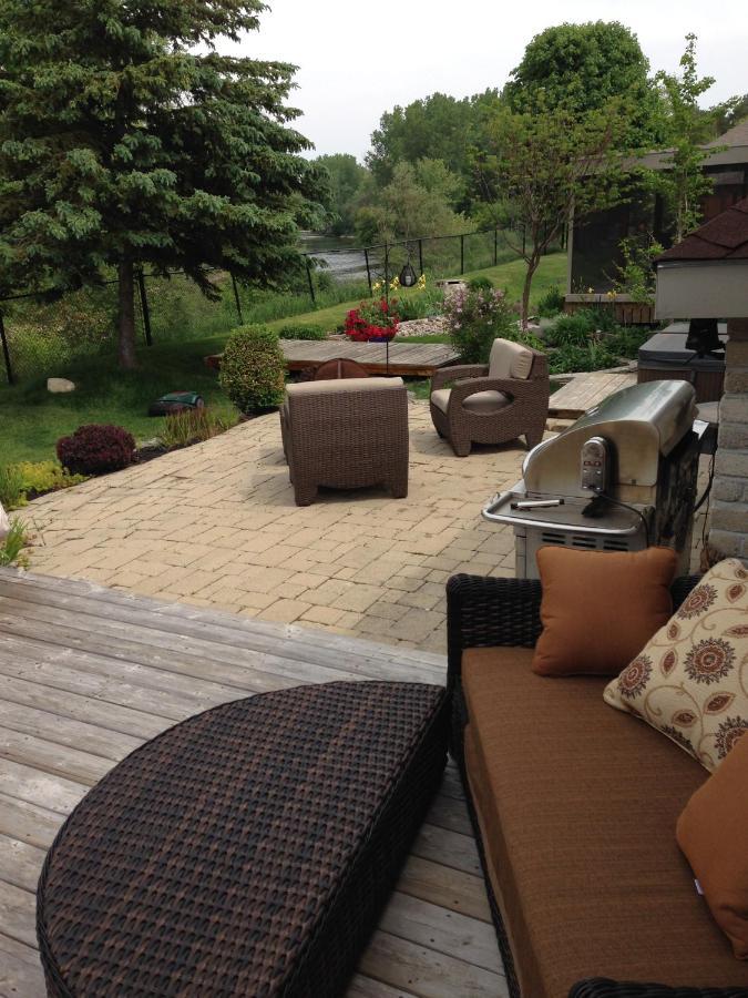 Cozy Luxury On The Thames In Ontario! Apartment London Bagian luar foto